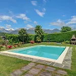 Вилла La Corte With Amazing Pool And Garden Колико