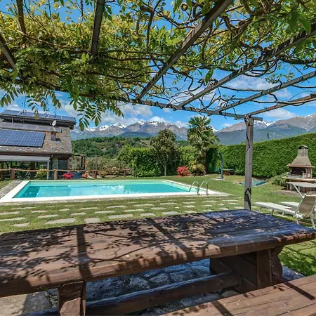Вилла La Corte With Amazing Pool And Garden