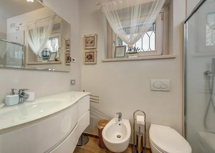 Вилла La Corte With Amazing Pool And Garden *