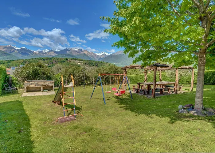 Вилла La Corte With Amazing Pool And Garden