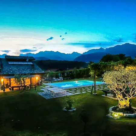 La Corte With Amazing Pool And Garden