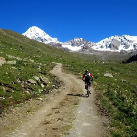 La Corte With Amazing Pool And Garden Villa *