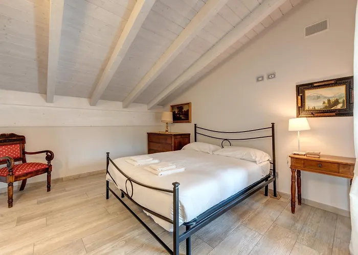 Villa La Corte With Amazing Pool And Garden