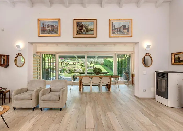 Villa La Corte With Amazing Pool And Garden *