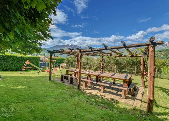 La Corte With Amazing Pool And Garden Colico