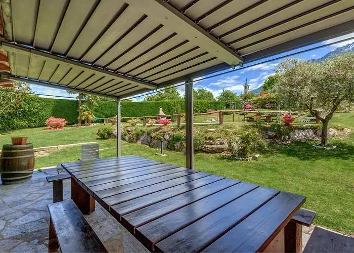 La Corte With Amazing Pool And Garden Villa Colico