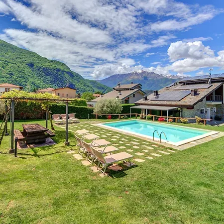 La Corte With Amazing Pool And Garden コーリコ