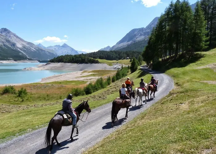 ヴィラ La Corte With Amazing Pool And Garden コーリコ